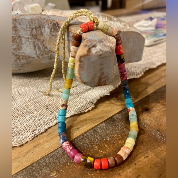 Jewelry - Natural Bead Multi Color Necklace/ Choker